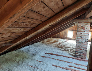 Zateplení stropu a zhotovení podlahy půdy